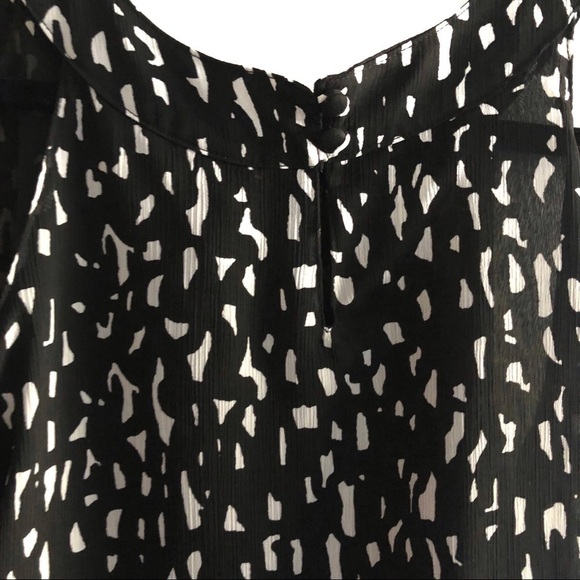 Merona ruffled front sleeveless blouse - Picture 5 of 8